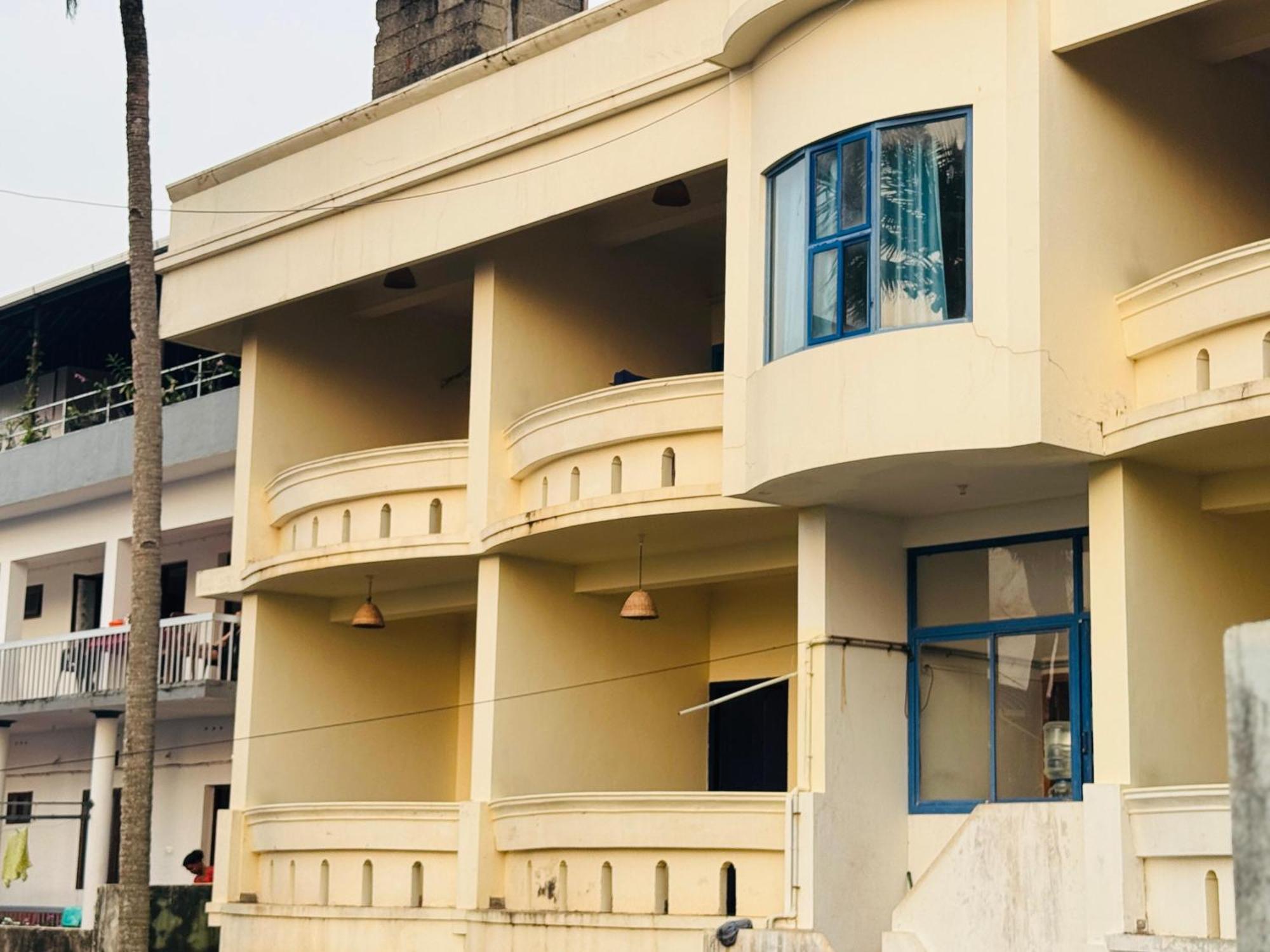 Beach View Balcony Resort By Hello Varkala Exterior foto